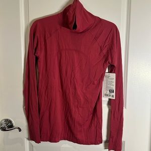 NWT Lululemon Swiftly Speed Turtleneck size 8